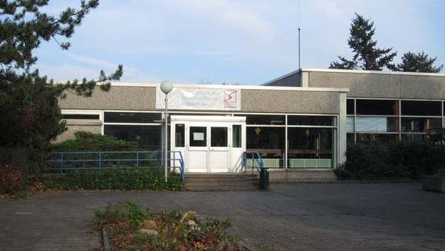 schwimmbad-nievenheim